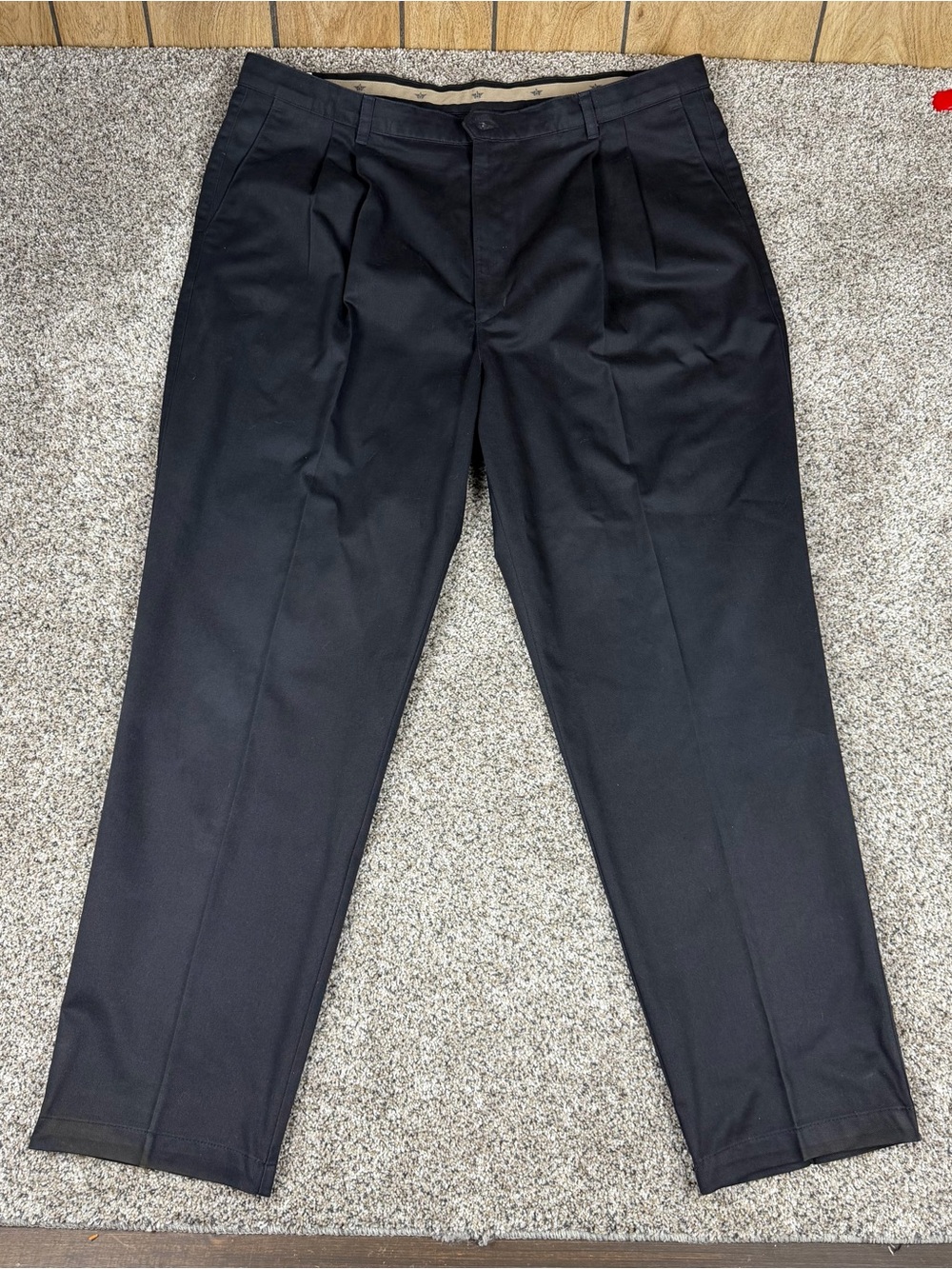 Dockers Black Pleated Men's Dress Pants
